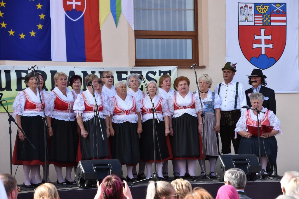 Singgruppe Grünwald aus Handlova Krickerhau