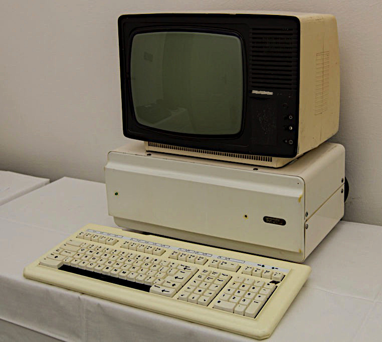 Einer der Computerarbeitsplätze in Oskar Schmidts Institut im Jahr 1987