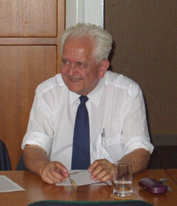 Prof. Ing. Oskar Schmidt als Prüfungsvorsitzender (2003)