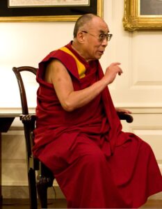 Dalai Lama ist auch Ehrendoktor der Comenius-Universität.