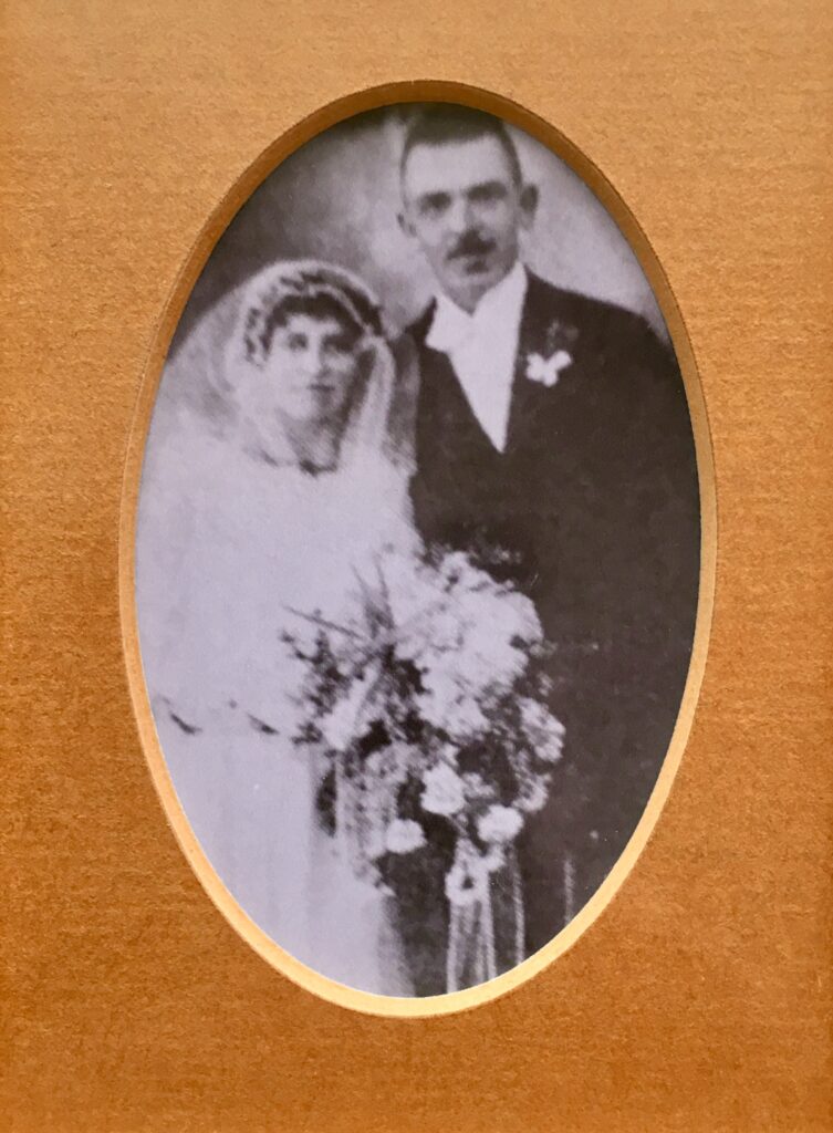 Hochzeitsfoto von Alexander und Thereza Hecht 1923.