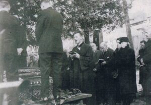 Beerdigung des Lehrers und Organisten Jozef Rátz