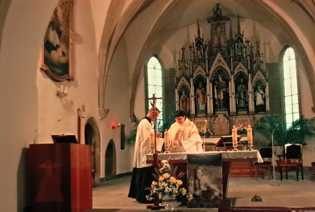 Bei der Heiligen Messe für Brigitte Irrgang am Jahrestag ihrer Ermordung