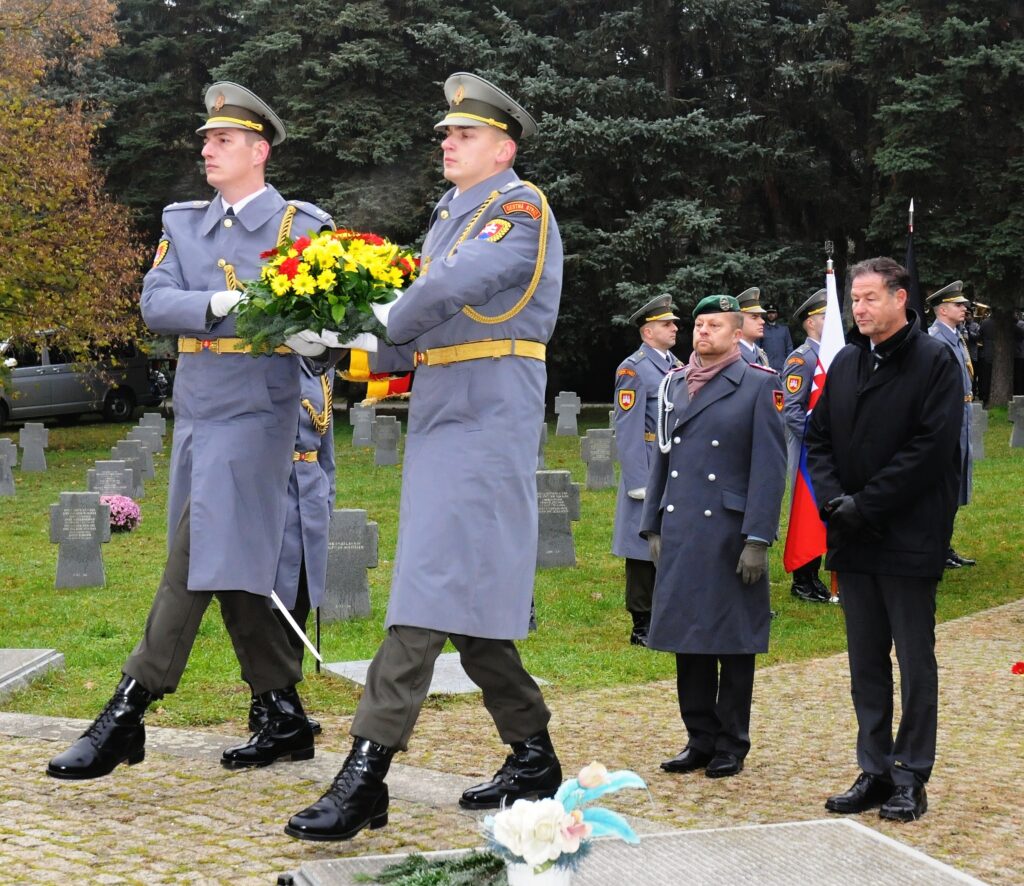 Volkstrauertag in Preßburg